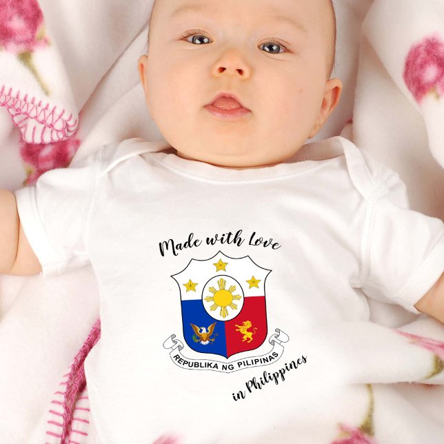Tillverkad med Kärlek i Filippinerna / filippinsk  T Shirt (Skapare uppladdad)