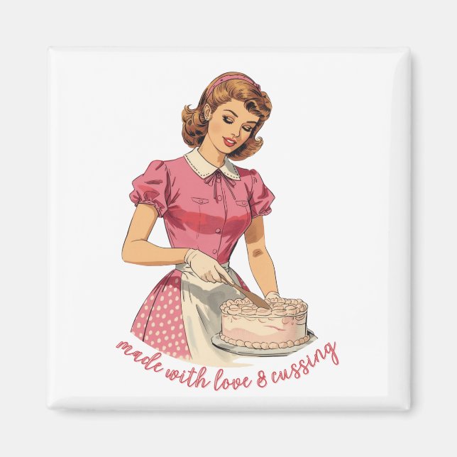 Tillverkad med kärlek och svordomar Husfrus illust Magnet (Framsidan)