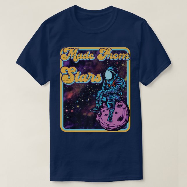 Tillverkat av Stars retro Astral Vibe Astronaut i  T Shirt (Design framsida)