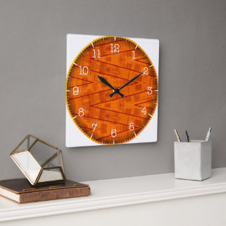 Time and illustrated art on your wall. fyrkantig klocka