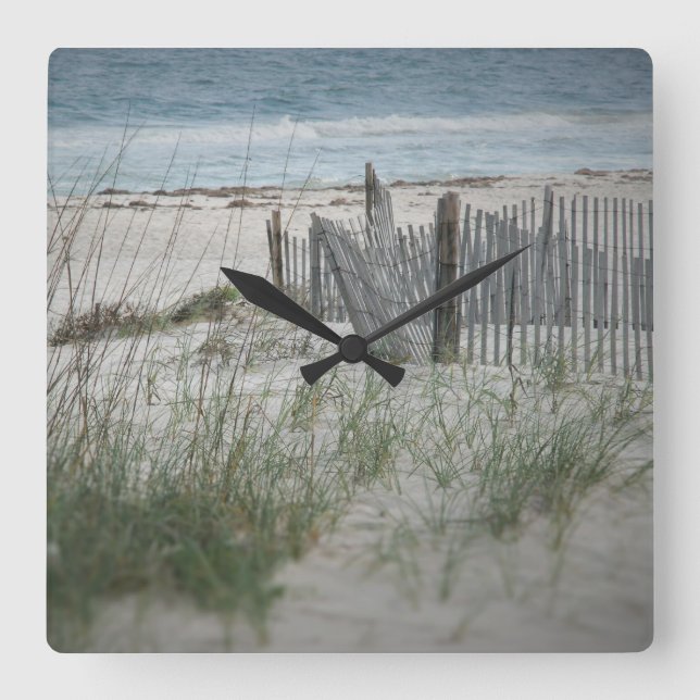 Time för stranden kvadrerar väggen tar tid på fyrkantig klocka (Framsida)