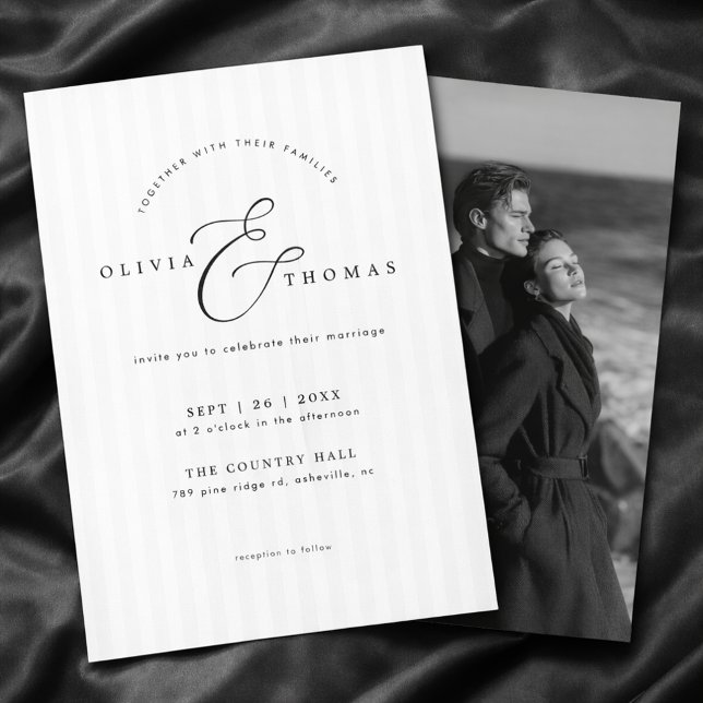 Timeless Black White Photo Wedding Invitation Inbjudningar (Skapare uppladdad)