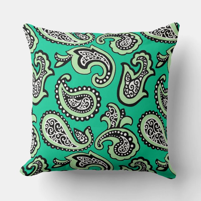 Timeless Paisley on Green Background Kudde (Framsida)