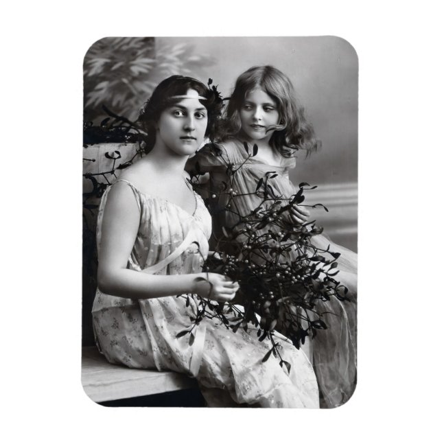 Timeless Portrait of Mother and Daughter  Magnet (Vertikal)