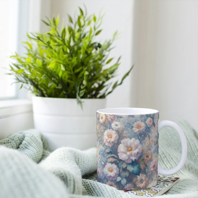 Timless Blommigt Elegance: Classic Blooms Kaffemugg (Skapare uppladdad)