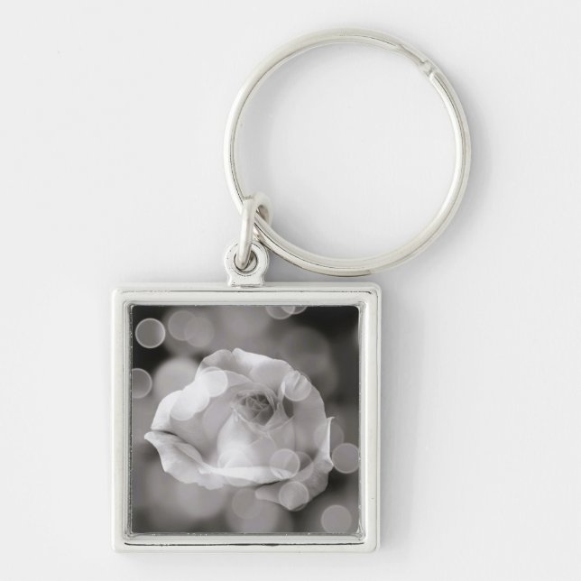 Timless Elegance Fyrkantig Silverfärgad Nyckelring (Framsidan)
