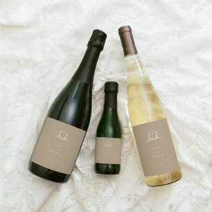 Timless Vines Monogram Vapensköld Beige Vinflaska Etikett