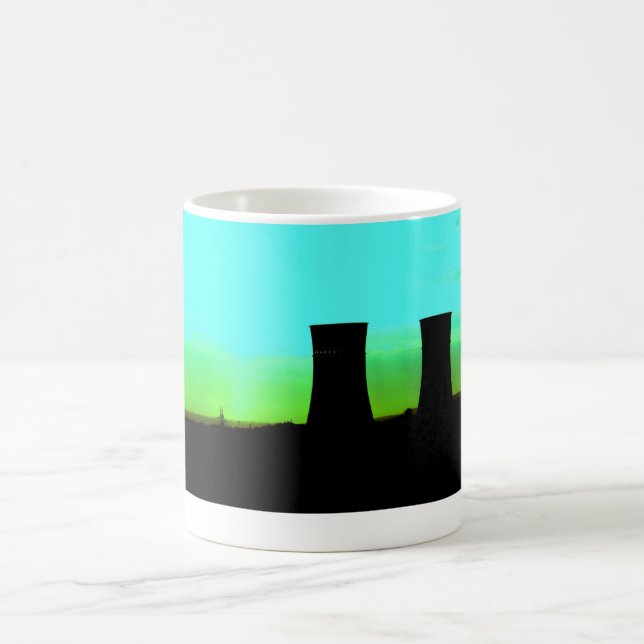 tinsleyen står hög på skjutit avlägset för gryning kaffemugg (Center)