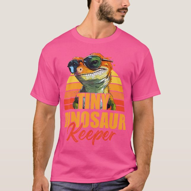 Tiny Dinosaur Keeper Animal Lover Crested Gecko Bo T Shirt (Framsida)