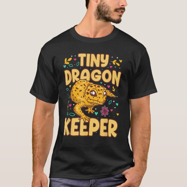Tiny Dragon Keeper Leopard Gecko T Shirt (Framsida)