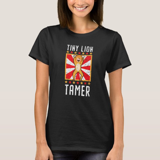 Tiny Lion Tamer Circus Staff Costume Carnival Them T Shirt (Framsida)