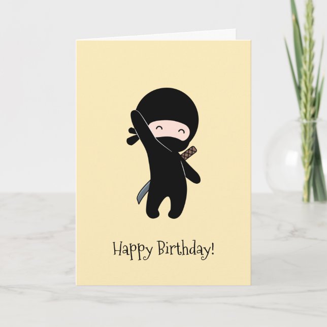 Tiny Lycklig Ninja on Gult Birthday Kort (Framsida)