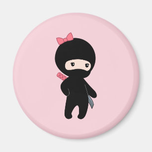 Tiny Ninja Girl på Rosa Magnet