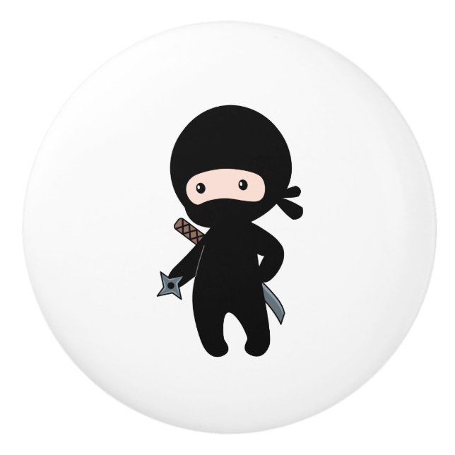 Tiny Ninja Holding Throwing Star Knopp (Framsidan)