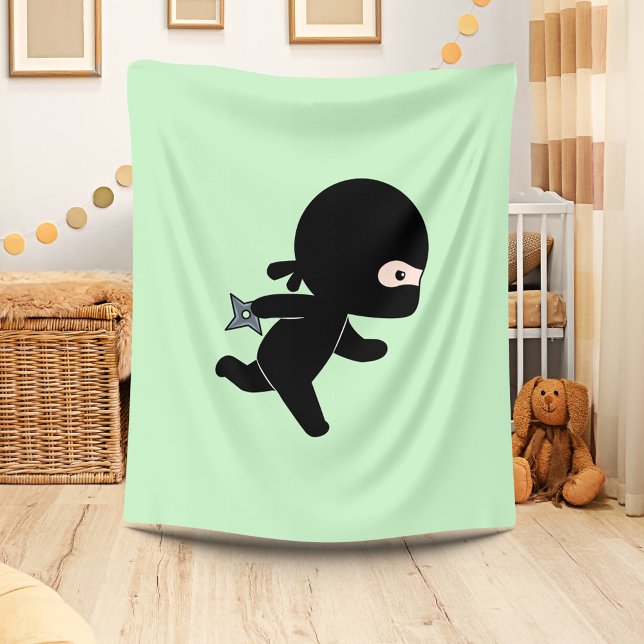 Tiny Ninja Running On Grönt Fleecefilt (Skapare uppladdad)