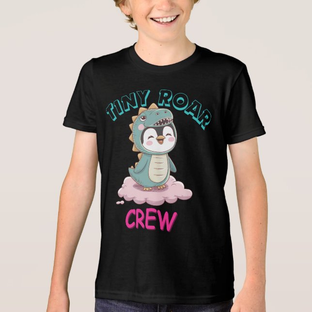 Tiny Roar Crew Dino Penguin T-Shirt - Cute Kawaii (Framsida)