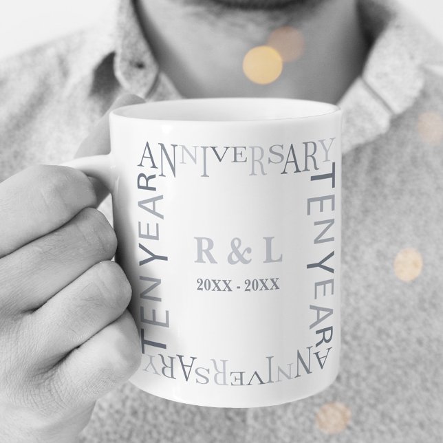 Tio år efter Bröllop-årsdagen Kaffemugg (Skapare uppladdad)