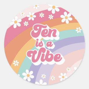 Tio är en Vibe Retro Rainbow 10:e födelsedagen Runt Klistermärke