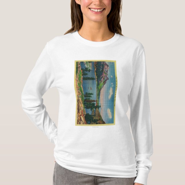 Tioga sjö och Mt. Dana i kickSierran T-shirt (Framsida)