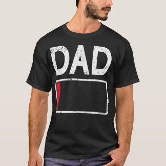 Tired Pappa Low Battery Funny Pappa Fars dag Gi T Shirt