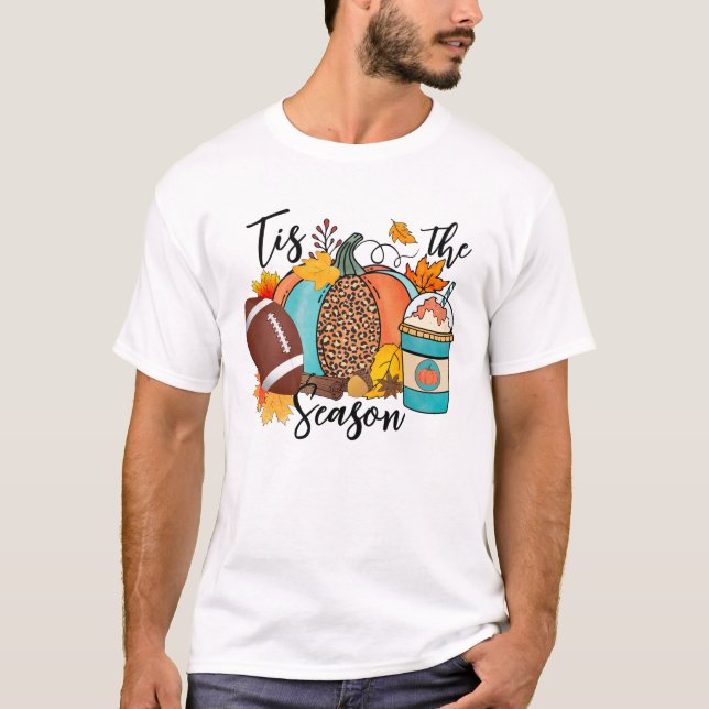"Tis säsong - fall, fotboll och pumpkin Spice T Shirt (Framsida)
