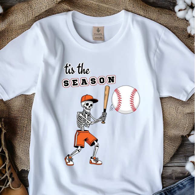 “Tis the Season" - Baseball Skeleton Tee (Skapare uppladdad)
