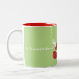 'Tis The Season To Breathe Yoga Tomte Två-Tonad Mugg