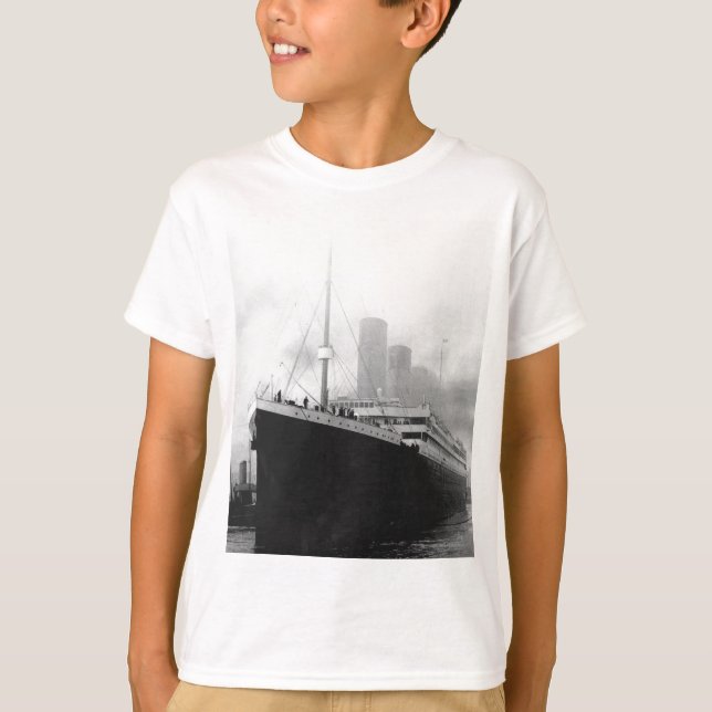 Titanic i skeppsdocka i Southampton Tee Shirt (Framsida)