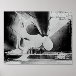 Titanic in Dry Dock - 31 maj 1911 Poster
