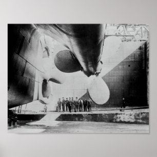 Titanic in Dry Dock - 31 maj 1911 Poster