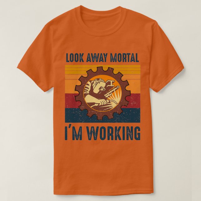 Titta på en Mortal Ix27m Funny T Shirt (Design framsida)