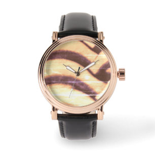 titta på konst och design av manar armbandsur