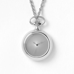 Titta på kvinnornas halsband i stil coola
