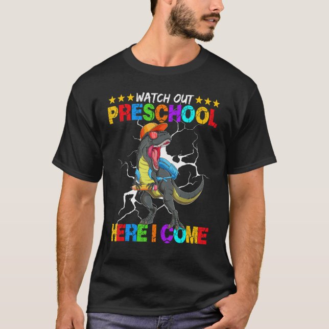 Titta på Preschool här, jag Kom Dinosaur tillbaka  T Shirt (Framsida)