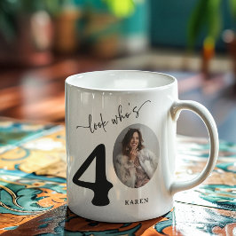 'Titta vem som är 40' Stylish 40-årsfirande Kaffemugg