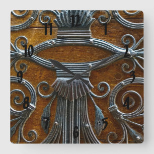 Tittar dörr för silver brun wood funky fyrkantig klocka