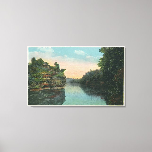 Tittar över Ashokan Reservoir Dam Canvastryck (Framsida)