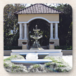 Tittar till Gazebo i Hollis Gardens Underlägg