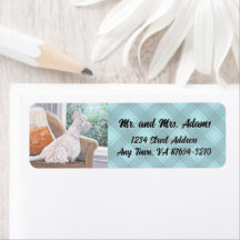 Tittar ut ett fönster