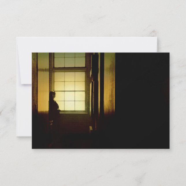 tittar ut inbjudningar (Framsida)