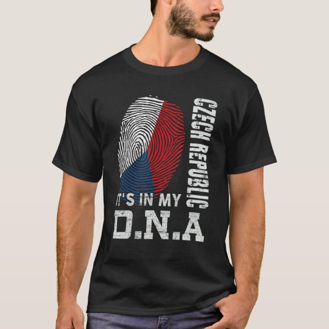 Tjeckiska republiken Det är i min Dna Czech Republ T Shirt (Framsida)