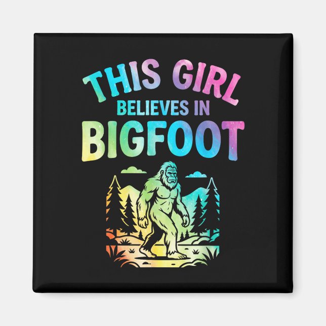 Tjejer bigfoot-troende tie dye sasquatch kryptid magnet (Framsidan)
