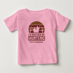 Tjejer jag hellre jagat med farfar t shirt