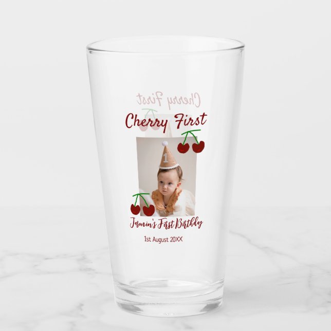 Tjerry först fotoungar i grattis på födelsedagen,  glaskopp (Framsida)