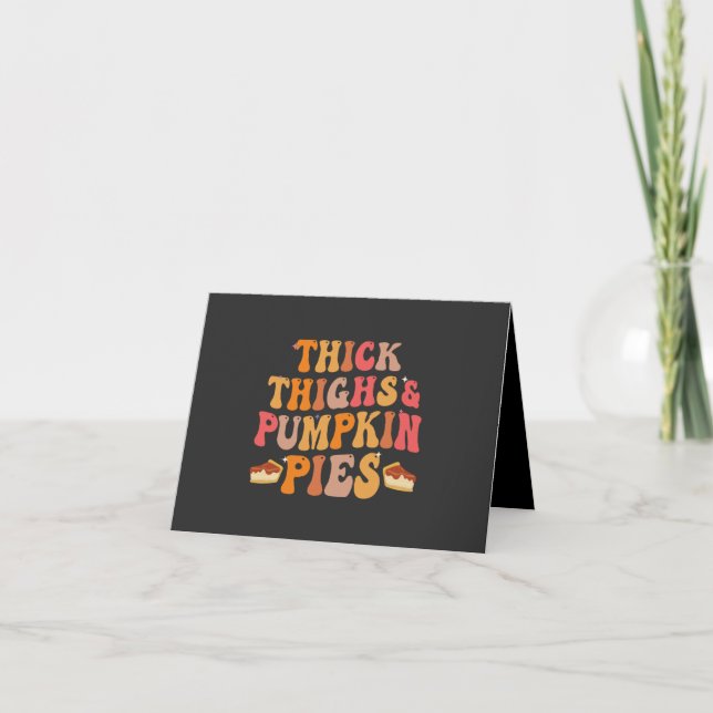 Tjock Thighs & Pumpkin Paj Funny Thanksgiving Inbjudan (Framsida)