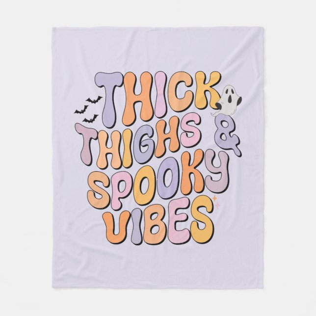 Tjock Thighs & Spooky Vibes Fleecefilt (Framsidan)