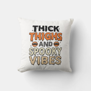 Tjocka lår och läskiga stämningar Halloween-design Kudde