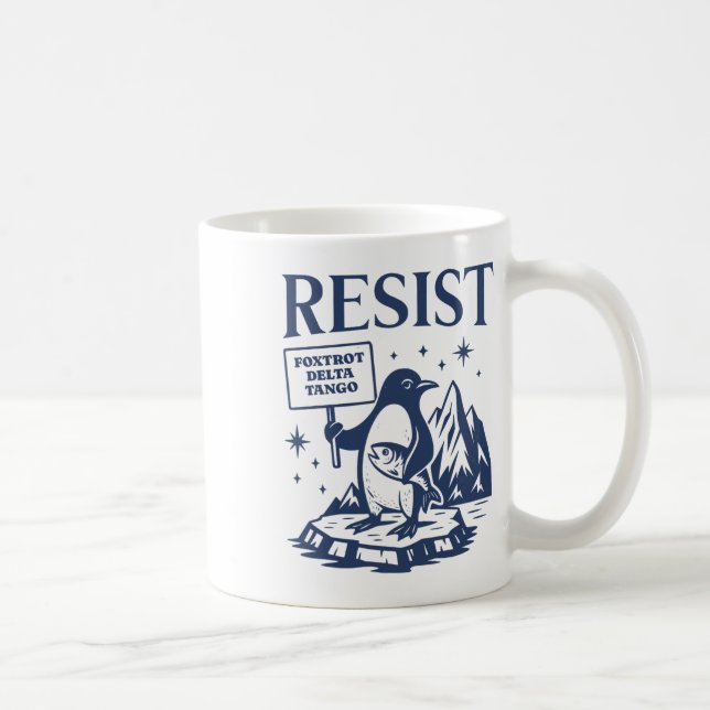 Tjuliga flippar upp protesterar mot penguins kaffemugg (Höger)