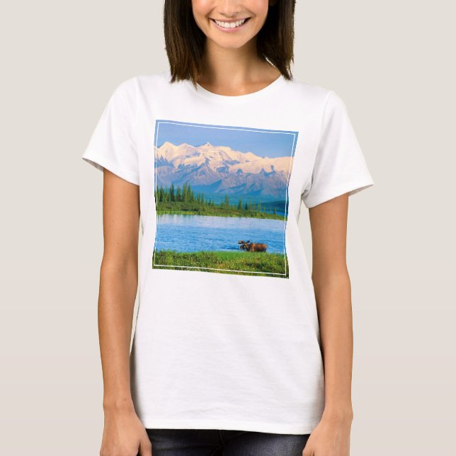 Tjurälg i Wonder Lake T Shirt (Framsida)