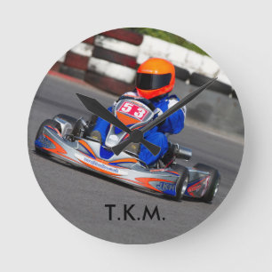 TKM som karting, tar tid på 100CC går kart Rund Klocka
